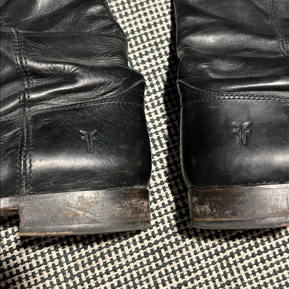 FRYE Black Leather Boots. SIZE 9. Used but a classic staple pair of boots. - Picture 2 of 7